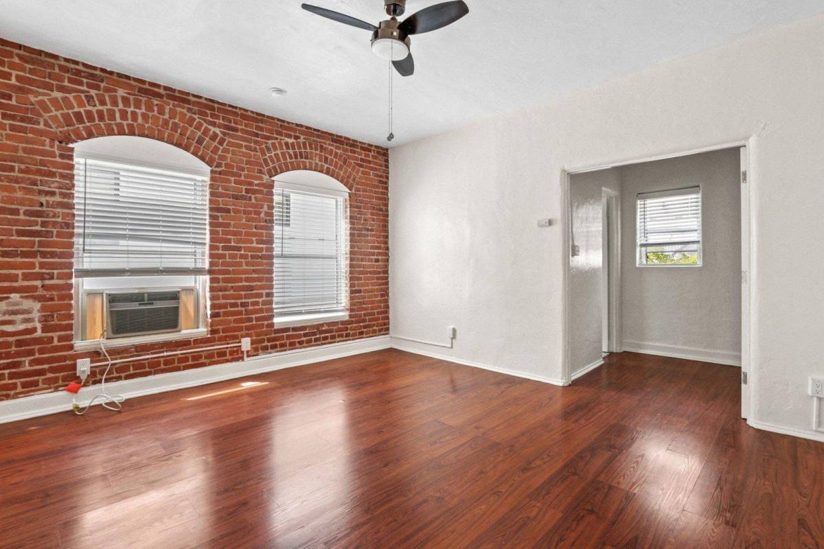 3408 W Sunset Boulevard 3408 Sunset Blvd, Los Angeles, CA 90026