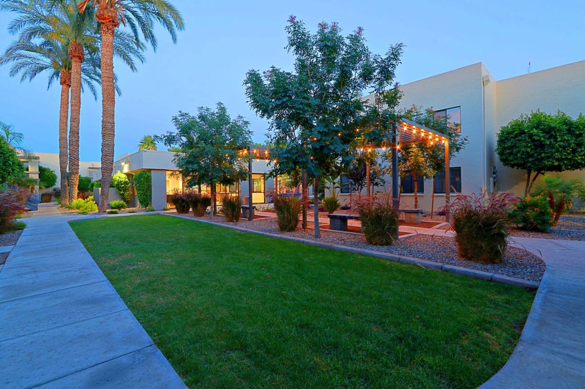 Townhouse for rent at 8429 N 27th Ave, Phoenix, AZ 85051