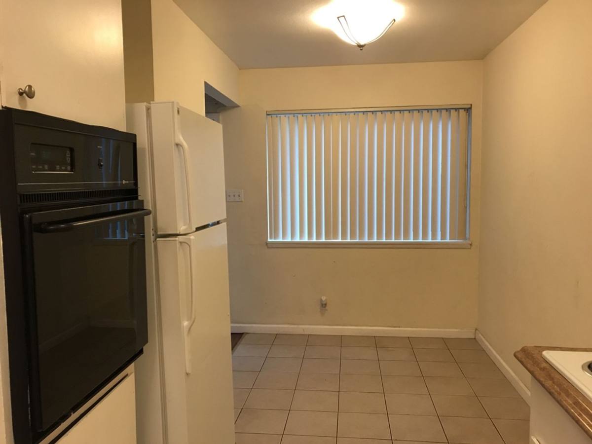 Apartment for rent at 835 F St, Davis, CA 95616