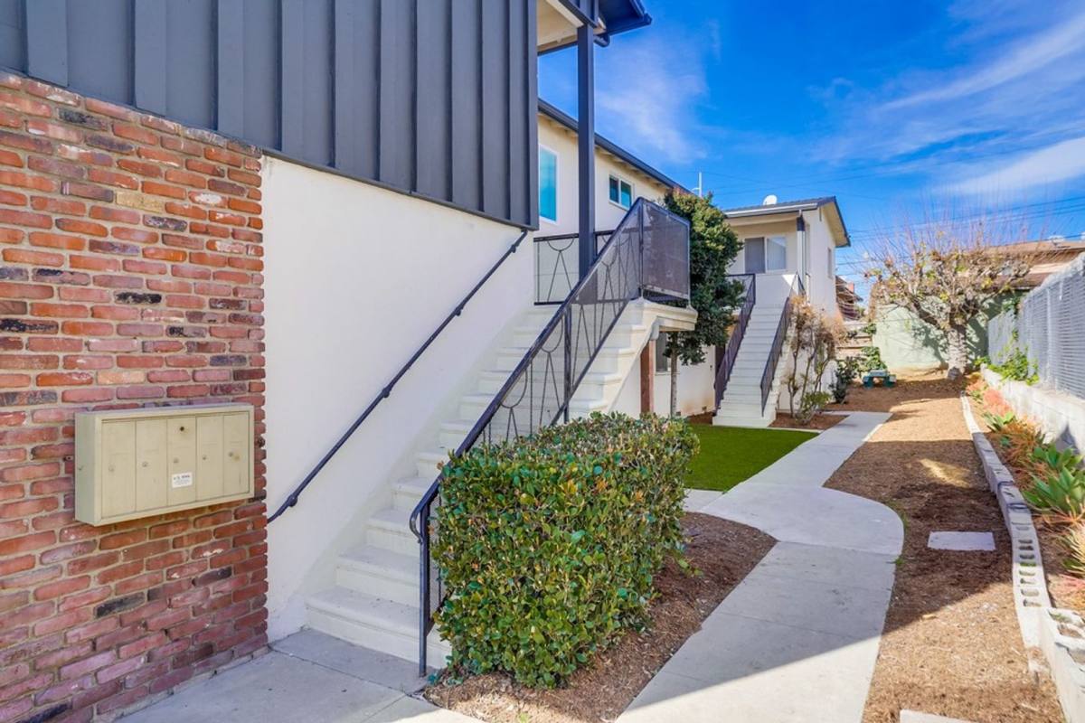 629 Hardin Dr, Inglewood, CA 90302 Apartment For Rent RentalSource