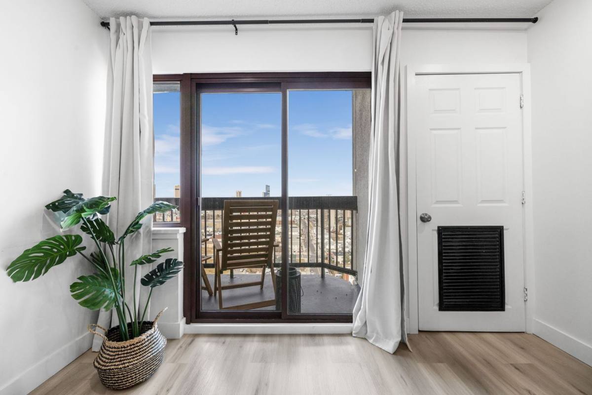 Apartment for rent at 300 Atlantic Ave, Atlantic City, NJ 08401