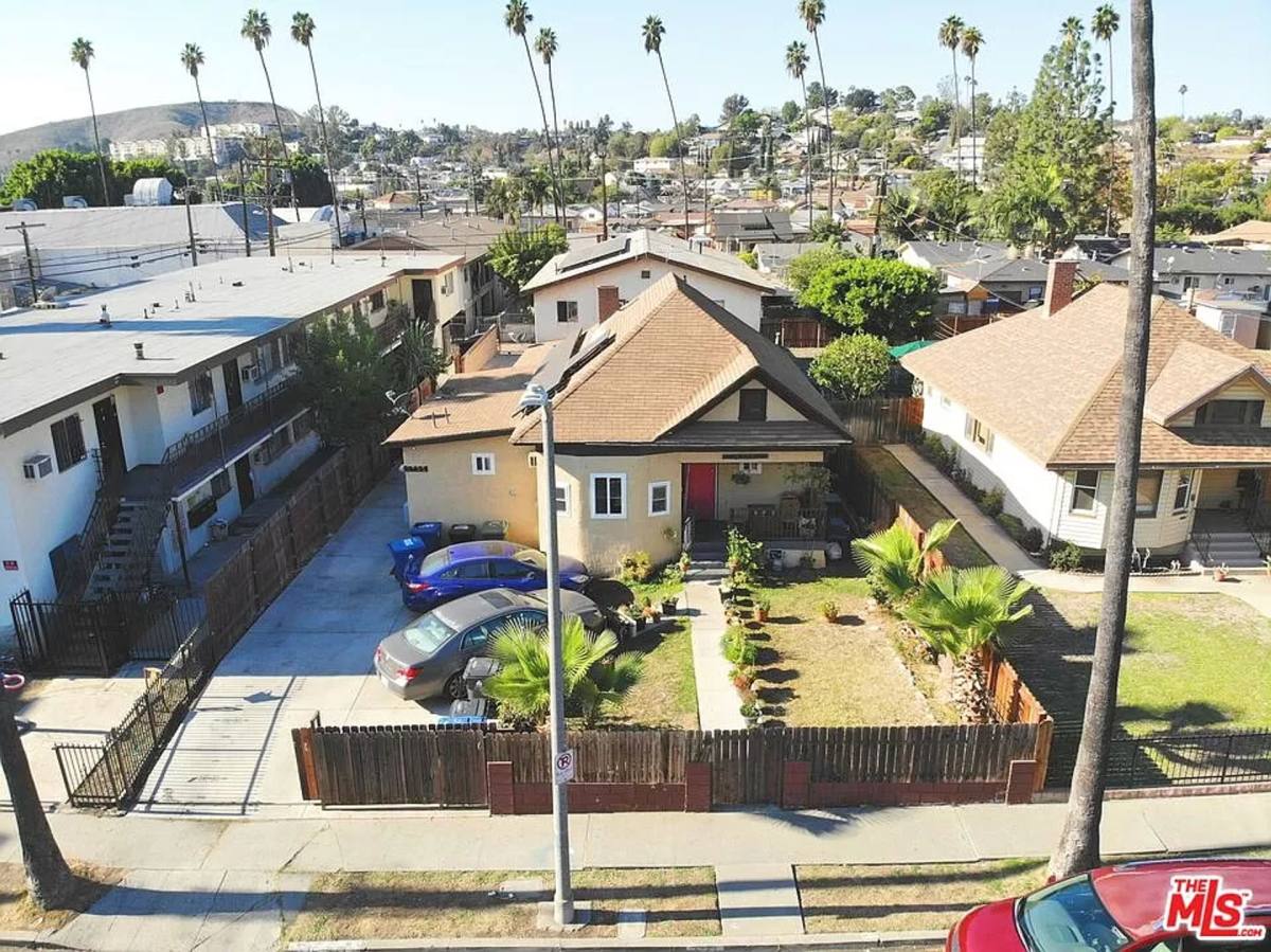 372325 Rosemead Ave, Los Angeles, CA 90032 Apartment For Rent