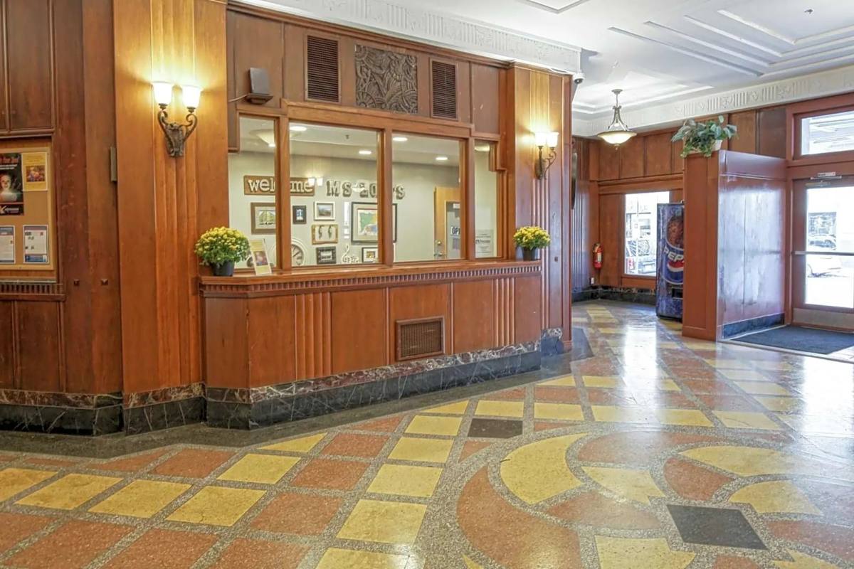 Apartment for rent at 106 E 3rd St, Davenport, IA 52801