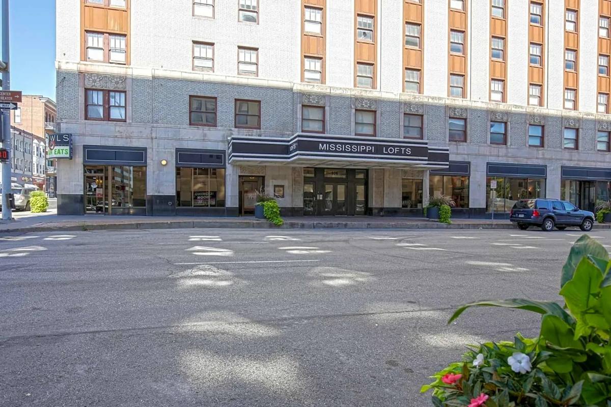 Apartment for rent at 106 E 3rd St, Davenport, IA 52801