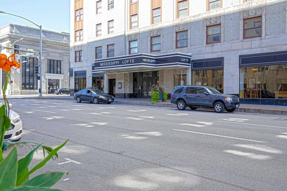 Apartment for rent at 106 E 3rd St, Davenport, IA 52801