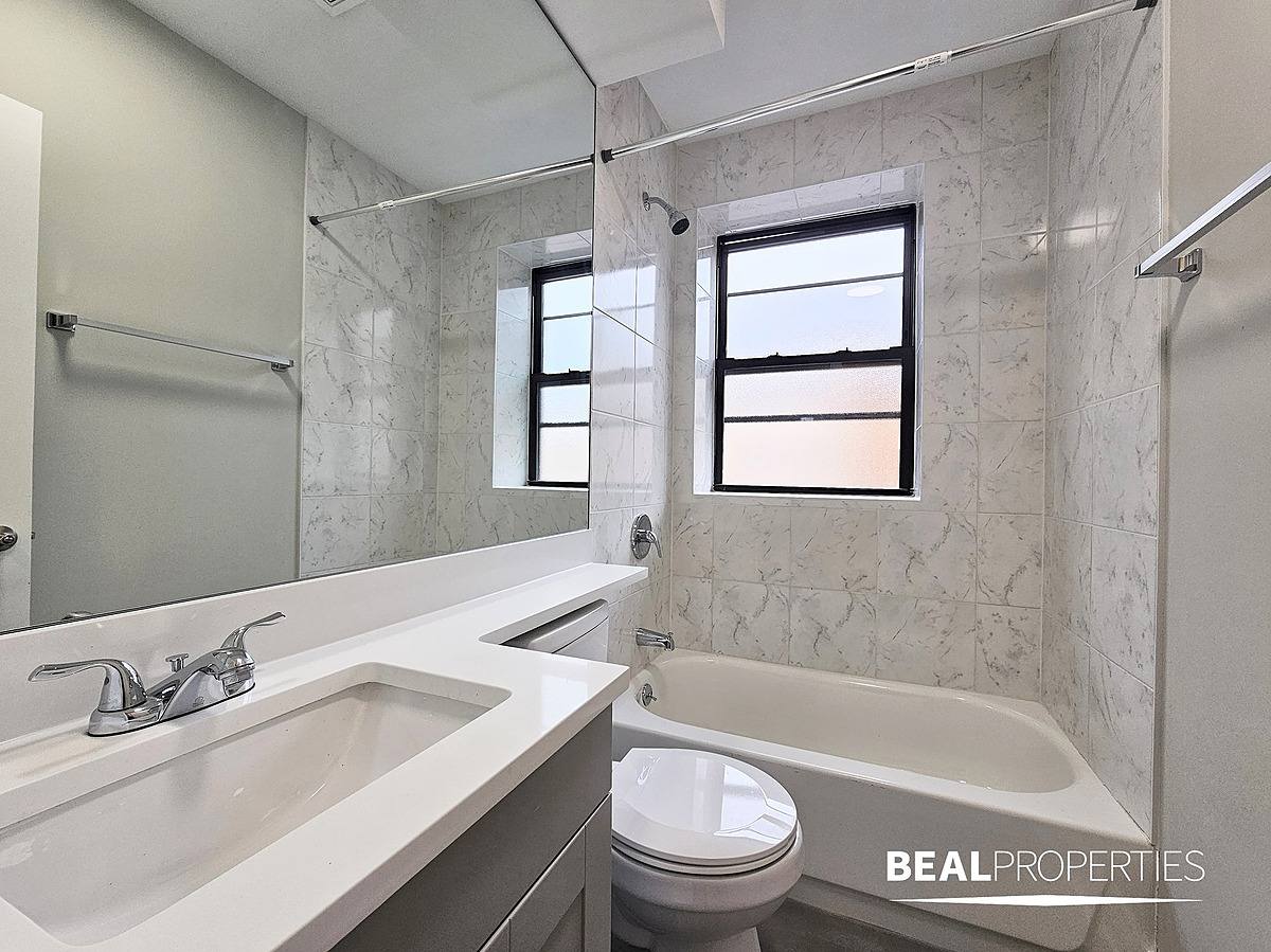 Apartment for rent at 1130 Oak St, Evanston, IL 60202