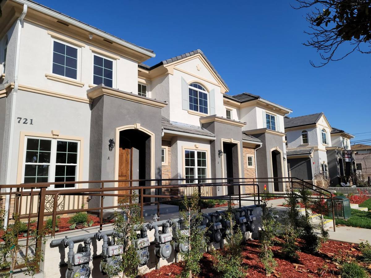 713727 S Stoneman Ave, Alhambra, CA 91801 Apartment For Rent