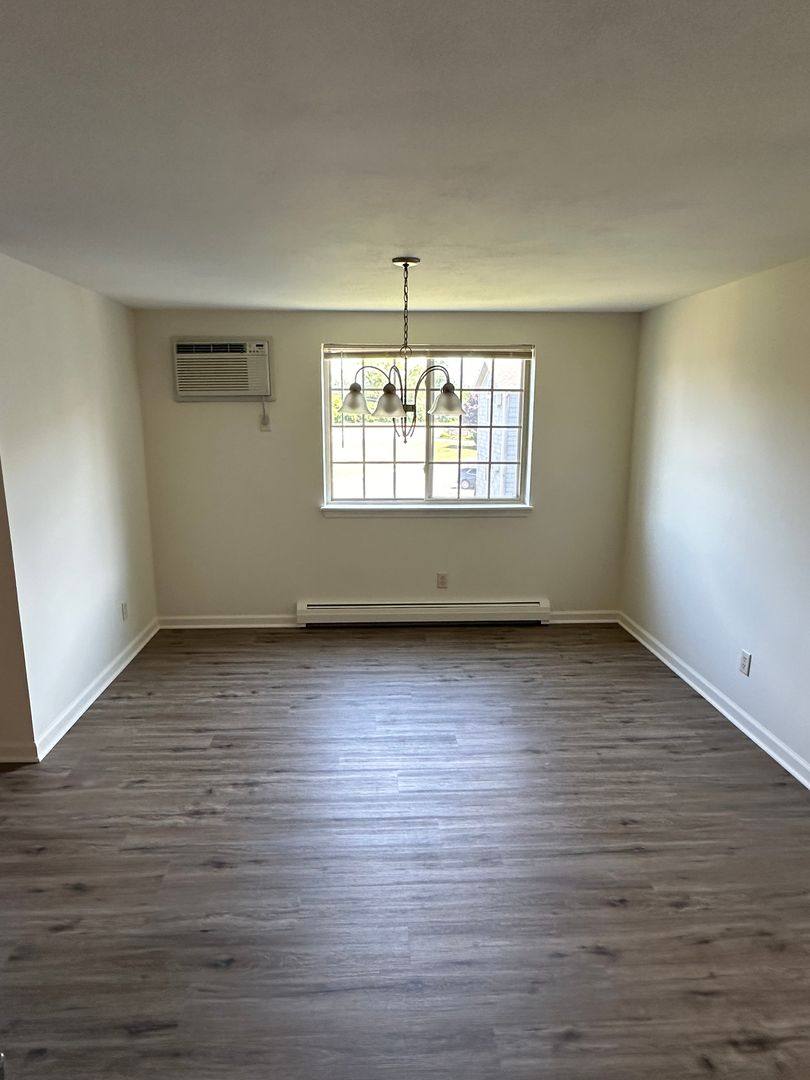 Apartment for rent at 4774 Buckley Rd, Liverpool, NY 13088