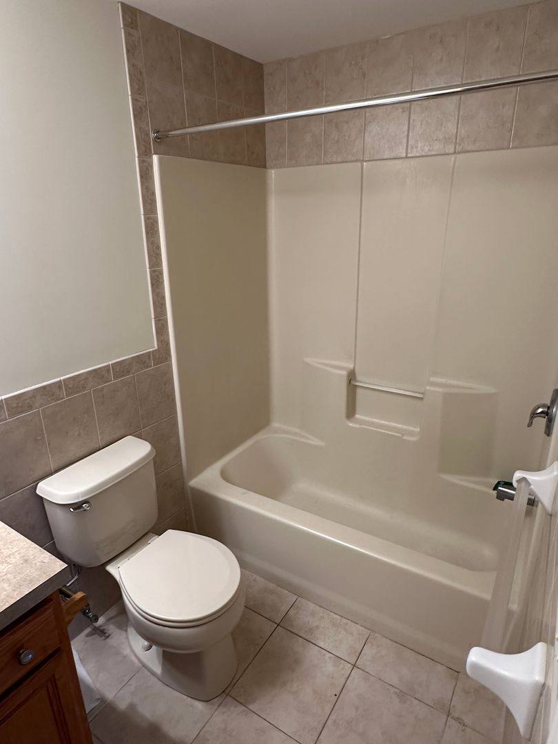 Apartment for rent at 4774 Buckley Rd, Liverpool, NY 13088