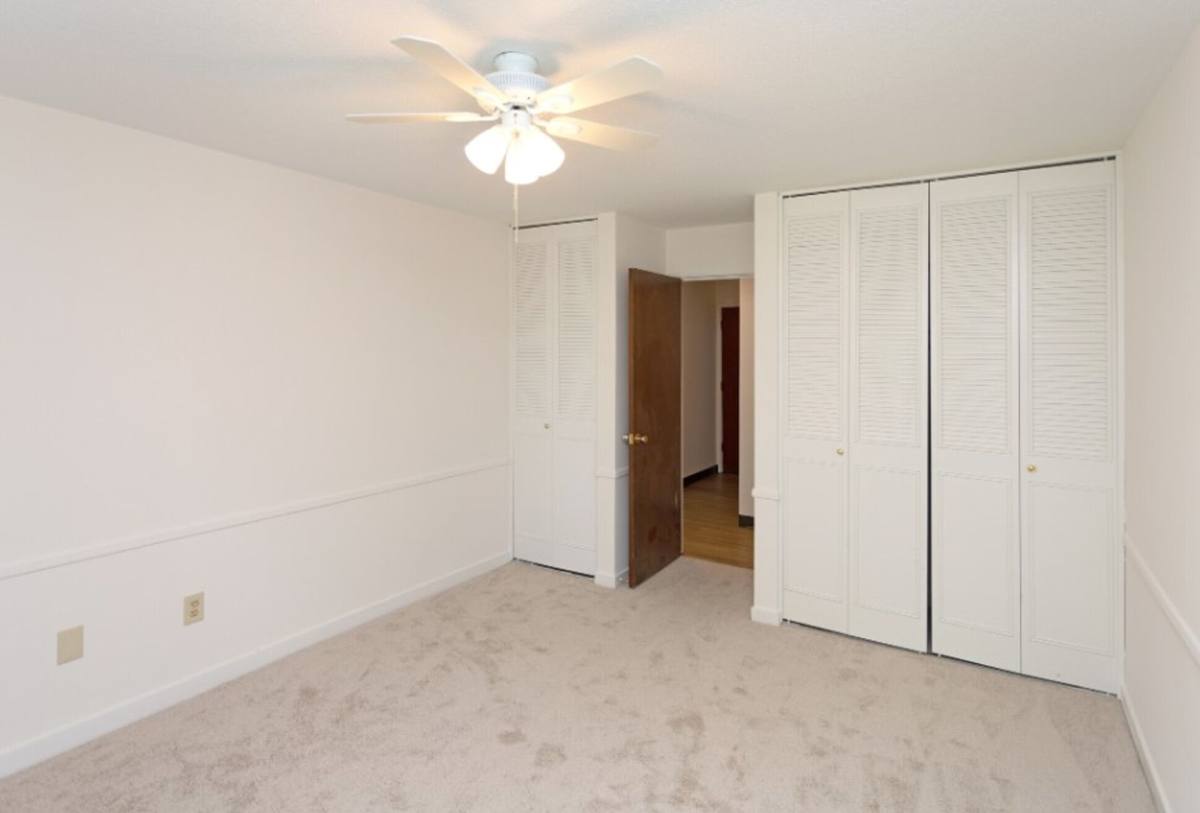 Apartment for rent at 2700-2712-2727 Rhode Island Ave, Minneapolis, MN 55426