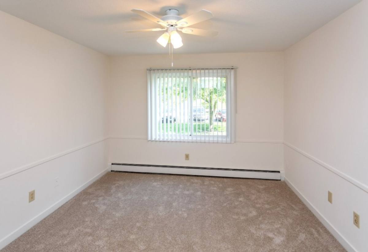 Apartment for rent at 2700-2712-2727 Rhode Island Ave, Minneapolis, MN 55426