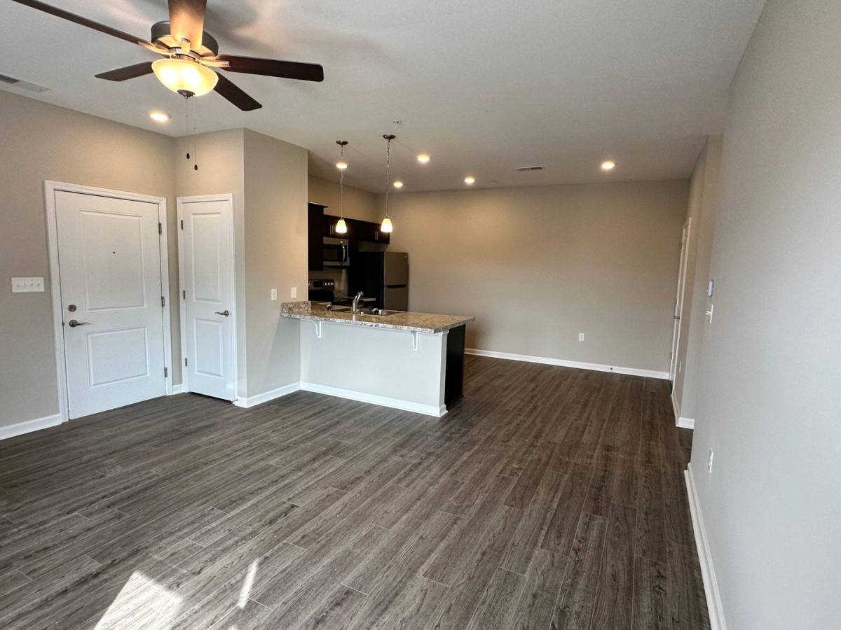 Apartment for rent at 1077 Gateview Dr, Portland, TN 37148