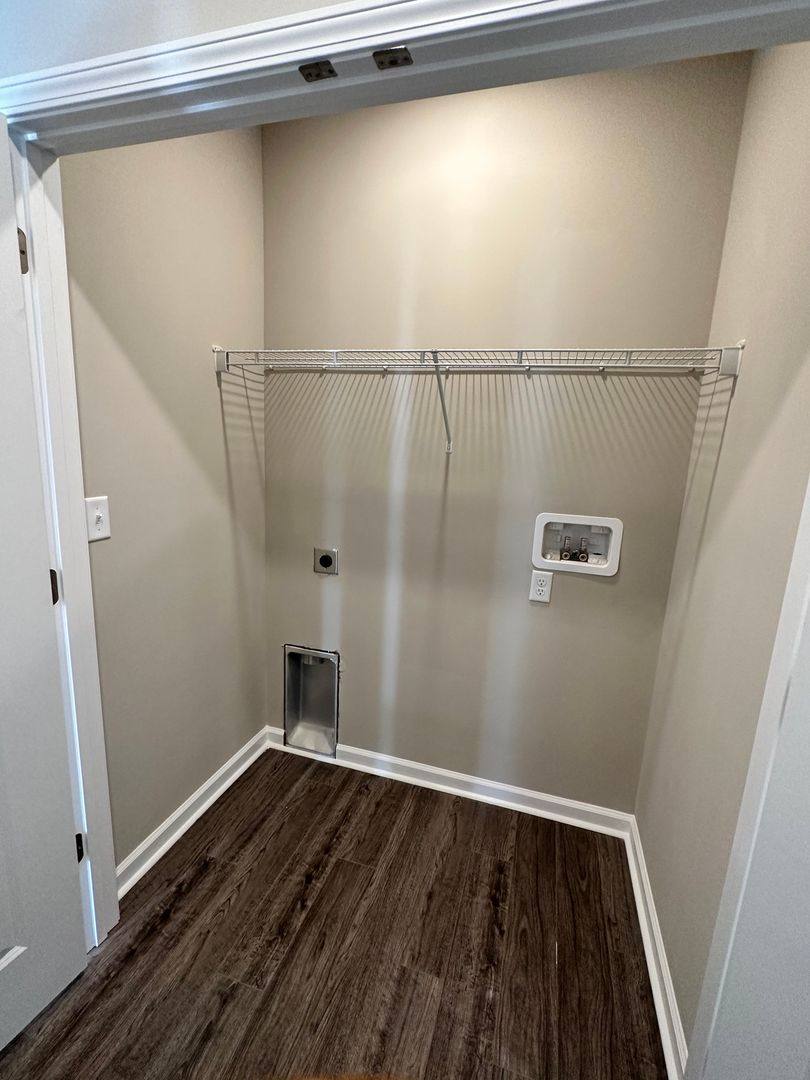 Apartment for rent at 1077 Gateview Dr, Portland, TN 37148