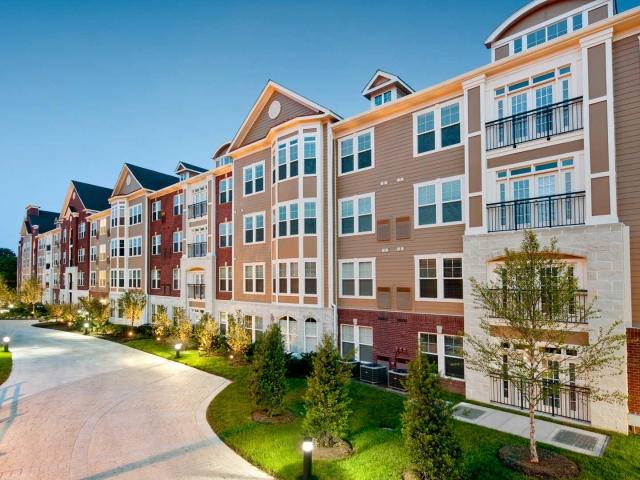 Apartment for rent at 100 1st St #E11, Rockville, MD 20851