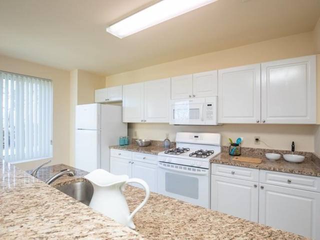 Apartment for rent at 2000 Gates Court #D22, Morris Plains, NJ 07950
