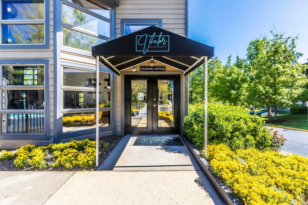 3411 Gateshead Manor Way, Silver Spring, MD 20904 Apartment For Rent