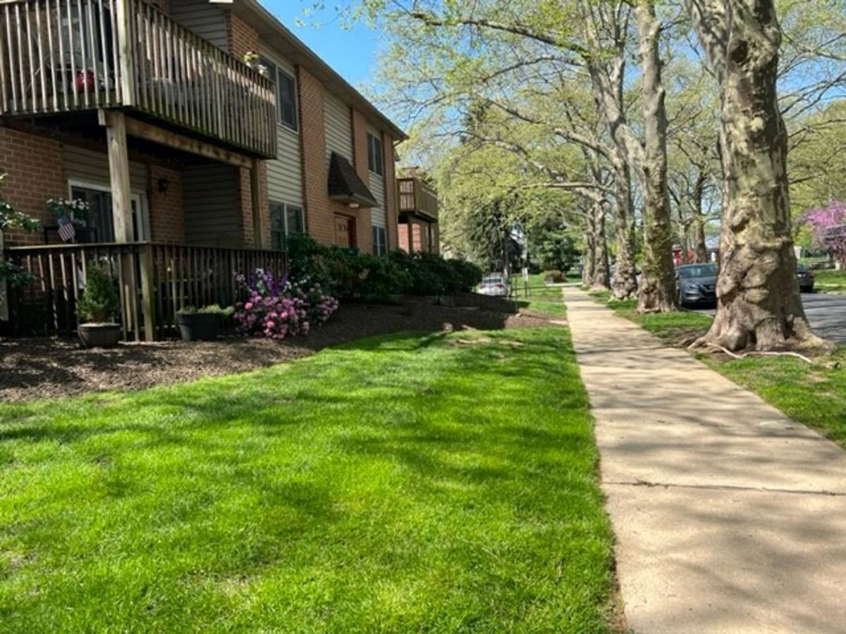 1055 N 22nd St, Allentown, PA 18104 - Apartment For Rent - Image 2