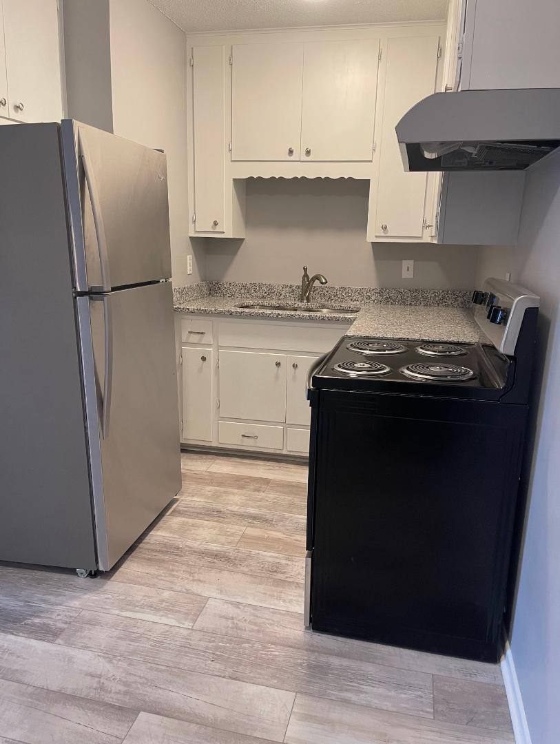 Apartment for rent at 1112 SE 8th St #14, Minneapolis, MN 55414