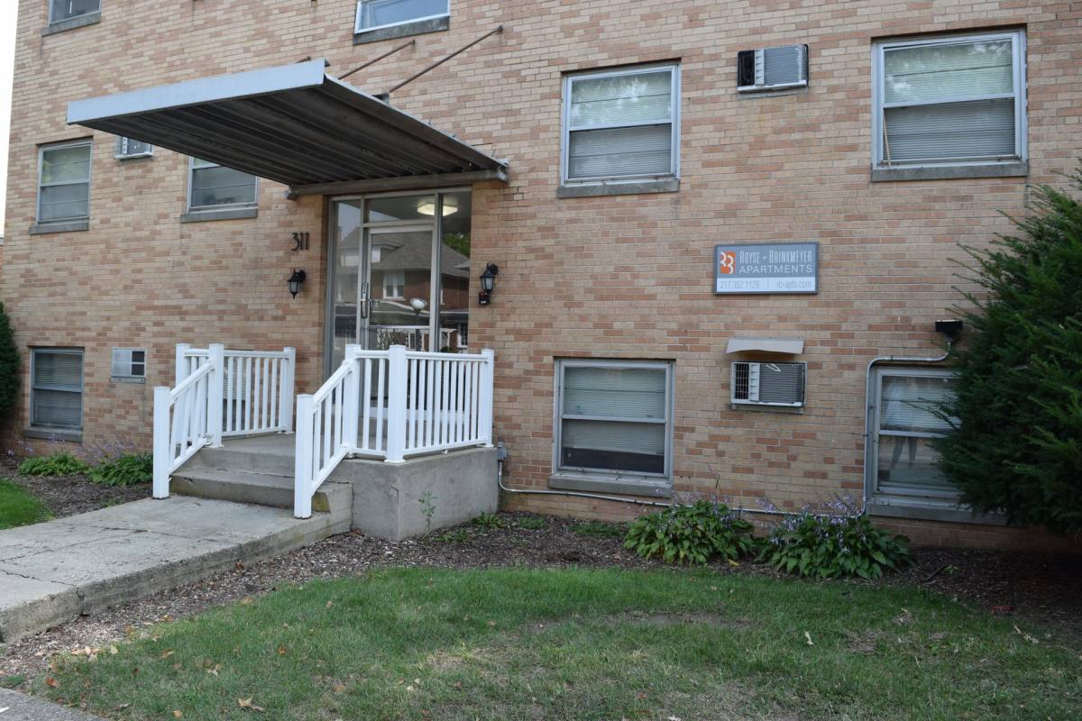Apartment for rent at 307, 311 W Clark St, Champaign, IL 61820
