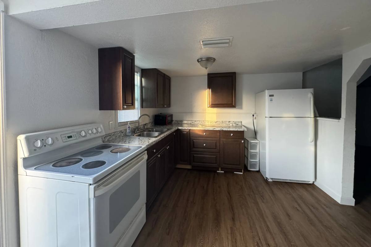 5450 42nd St, Saint Petersburg, FL 33714