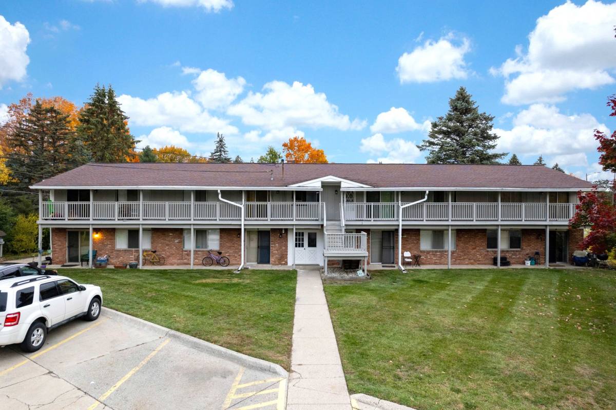 Apartment for rent at 1630 N Pontiac Trail, Walled Lake, MI 48390