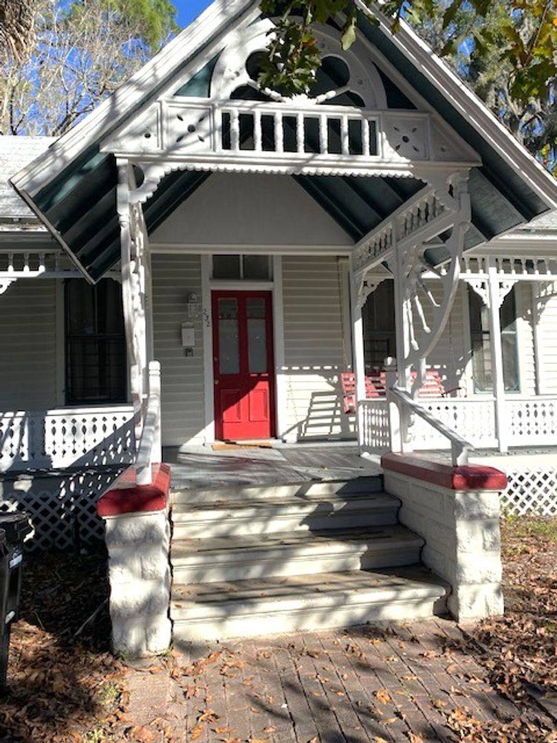House for rent at 232 NW 4th Ave, Gainesville, FL 32601