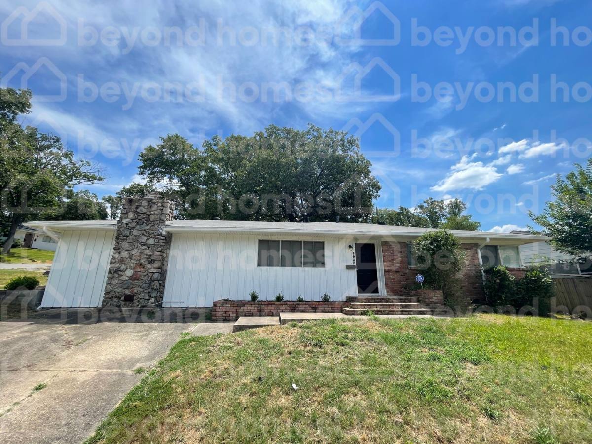 House for rent at 1923 Biscayne Dr, Little Rock, AR 72227