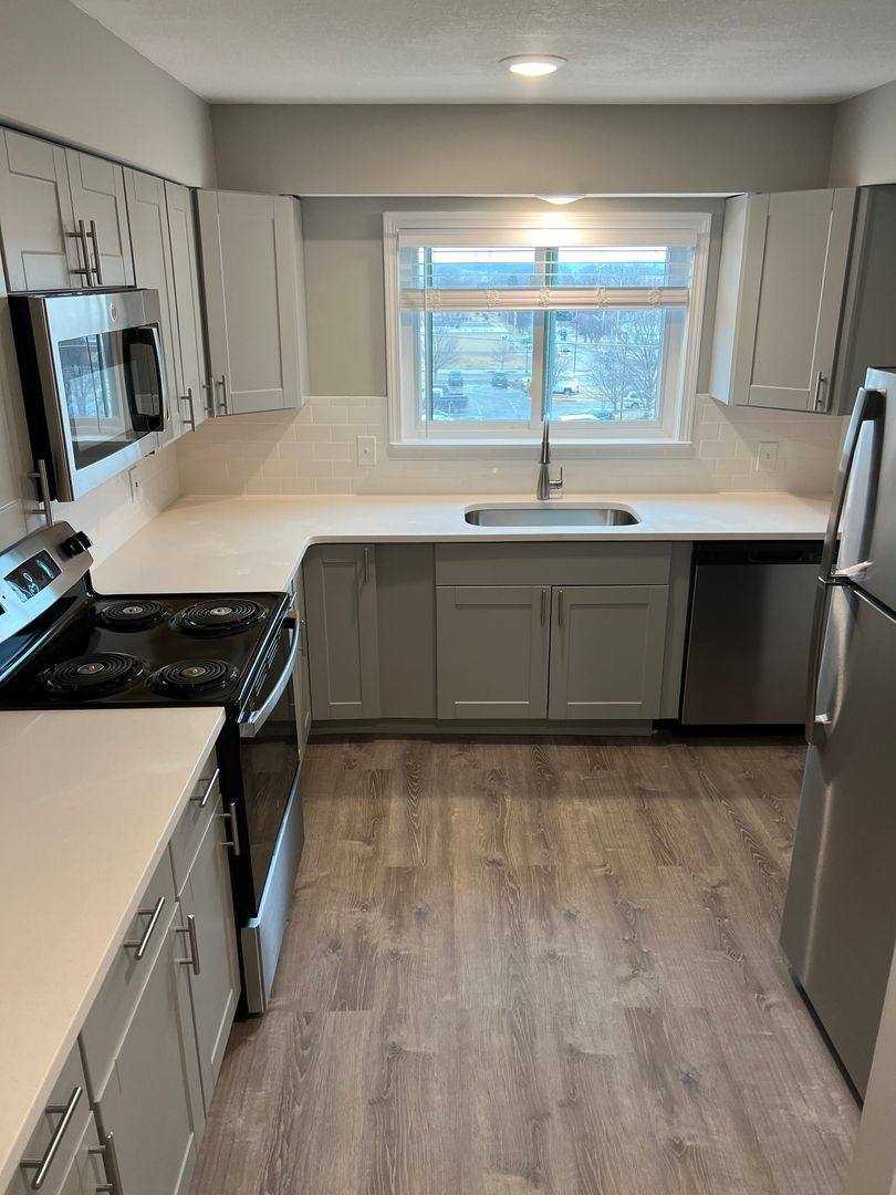 Apartment for rent at 617 S 35th St, Omaha, NE 68105