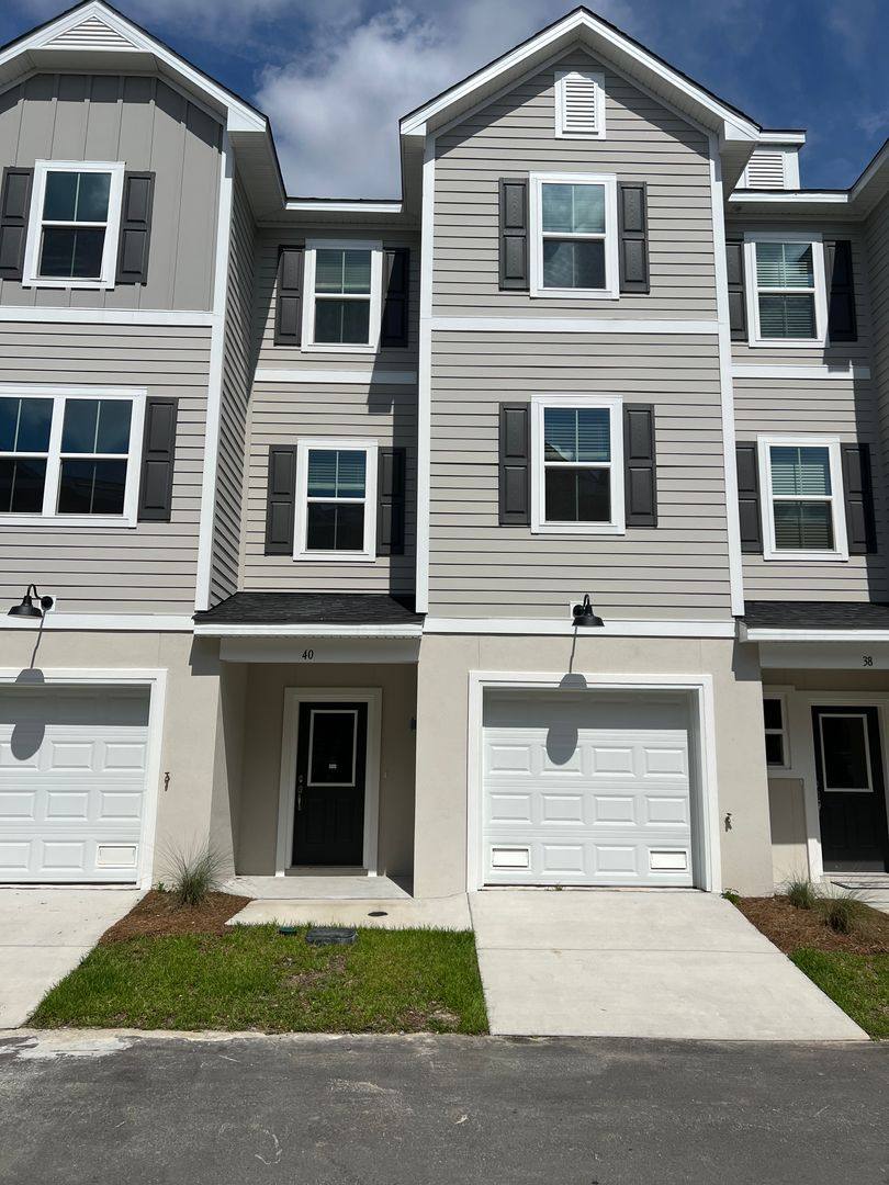 Townhouse for rent at 40 Hidden Pointe Dr, Savannah, GA 31419