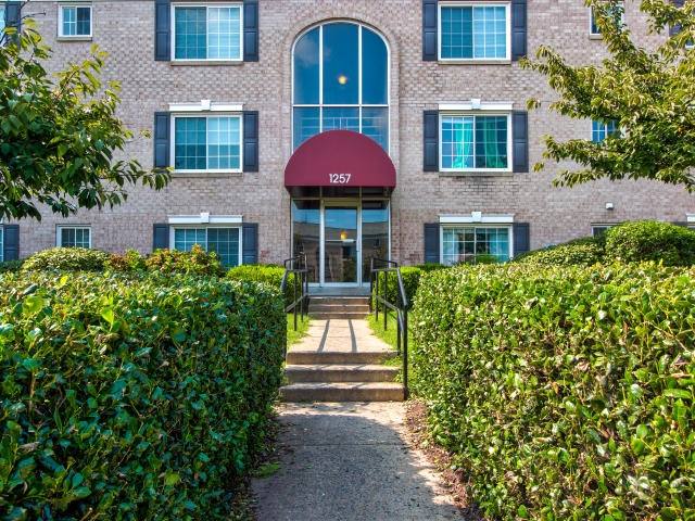 Apartment for rent at 1265 Elden St #A33, Herndon, VA 20170