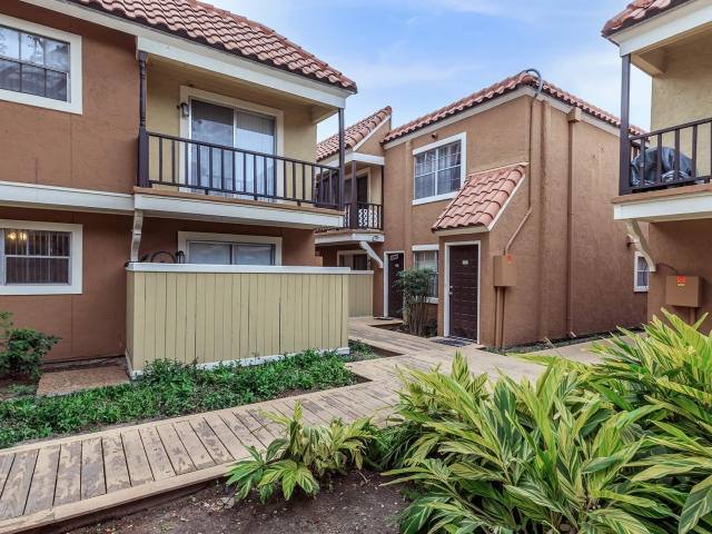 Apartment for rent at 2900 Briarhurst Dr #A11, Houston, TX 77057