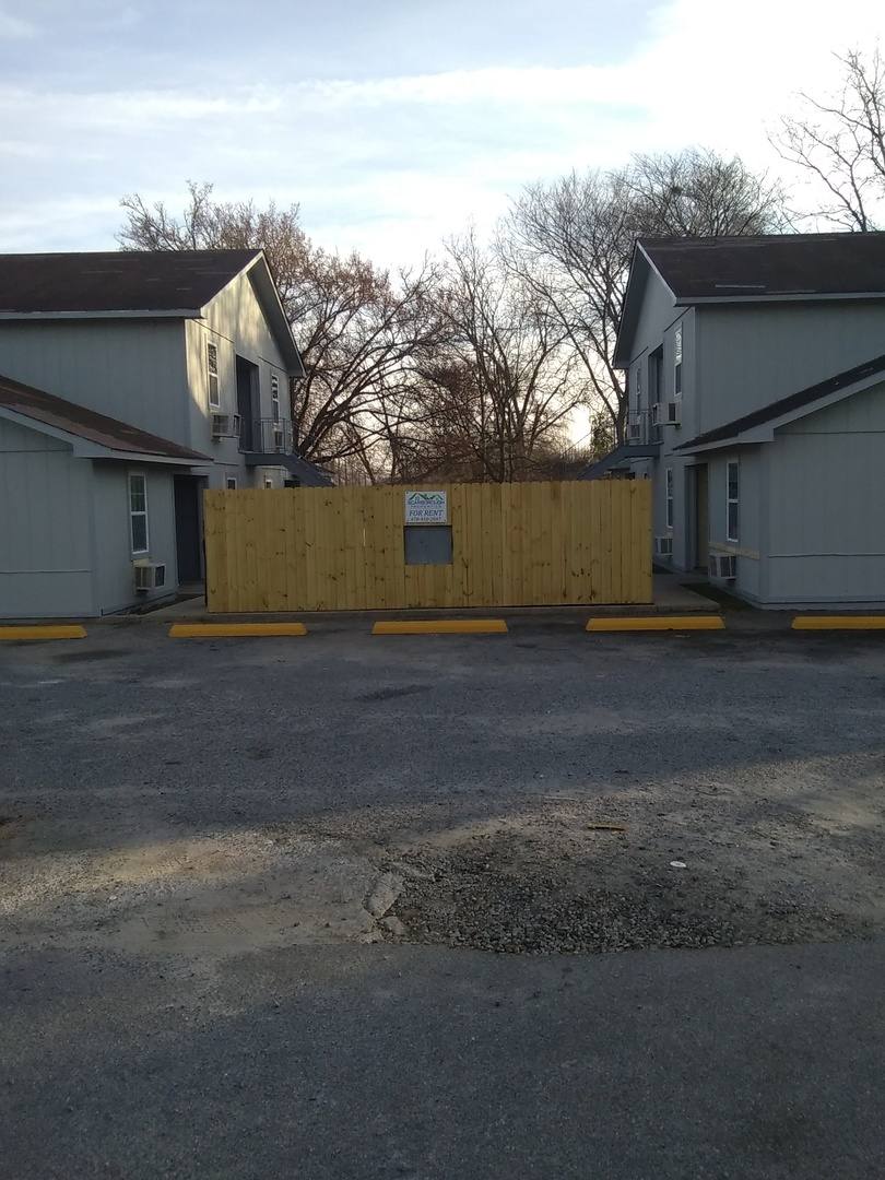 Apartment for rent at 211 N Washington St, Dublin, GA 31021