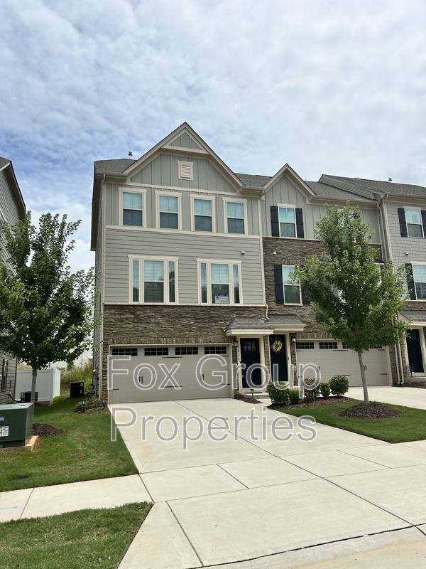 122 Lanyard Dr E, Mooresville, NC 28117 Townhouse For Rent