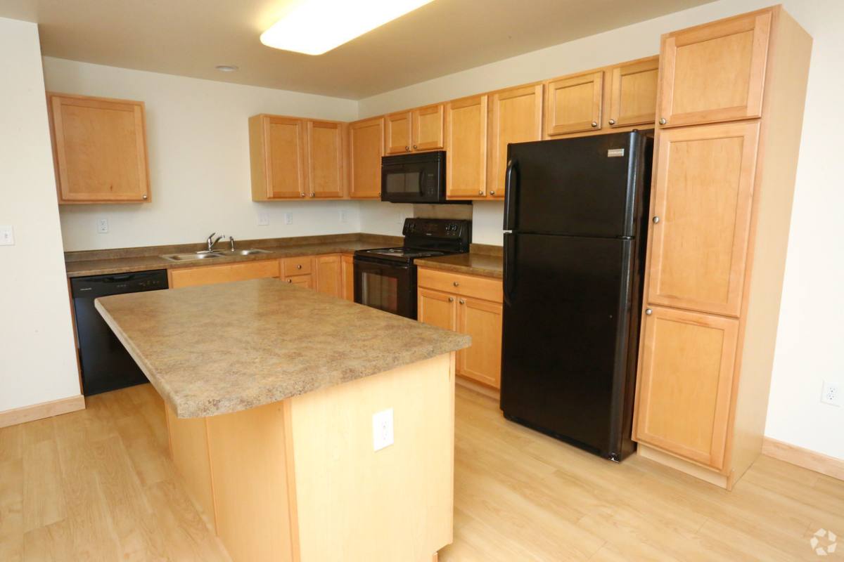Apartment for rent at 721 E Highland Dr, Williston, ND 58801