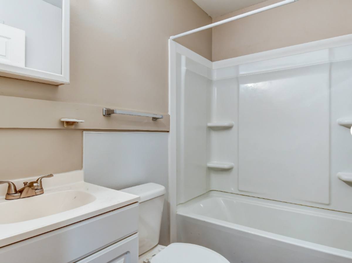 Apartment for rent at 780 Sheffield Ave, Napoleon, OH 43545