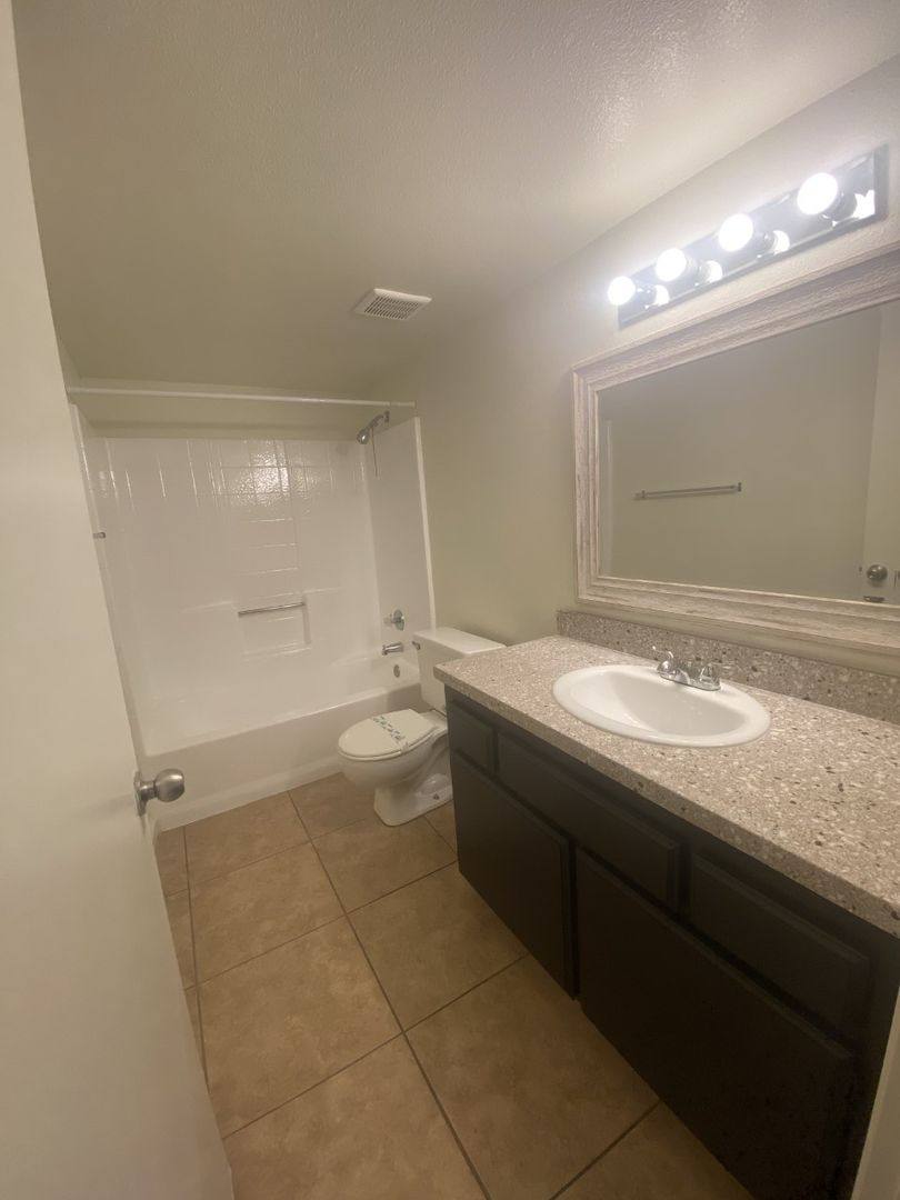 Apartment for rent at 7000 College Ave, Bakersfield, CA 93306