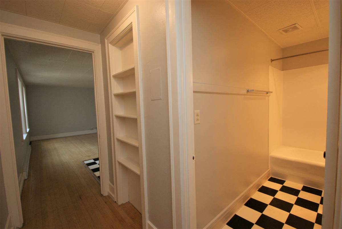 Apartment for rent at 1400 Boren Ave, Seattle, WA 98101