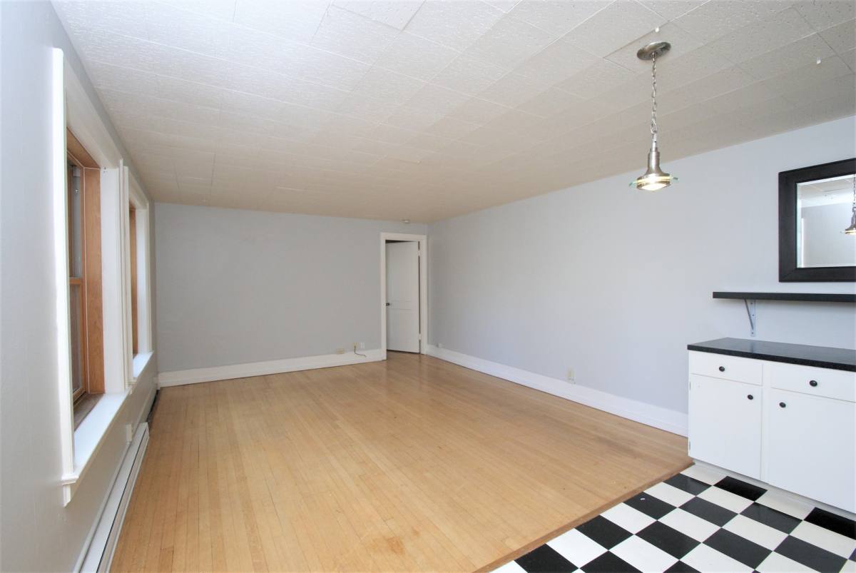 Apartment for rent at 1400 Boren Ave, Seattle, WA 98101