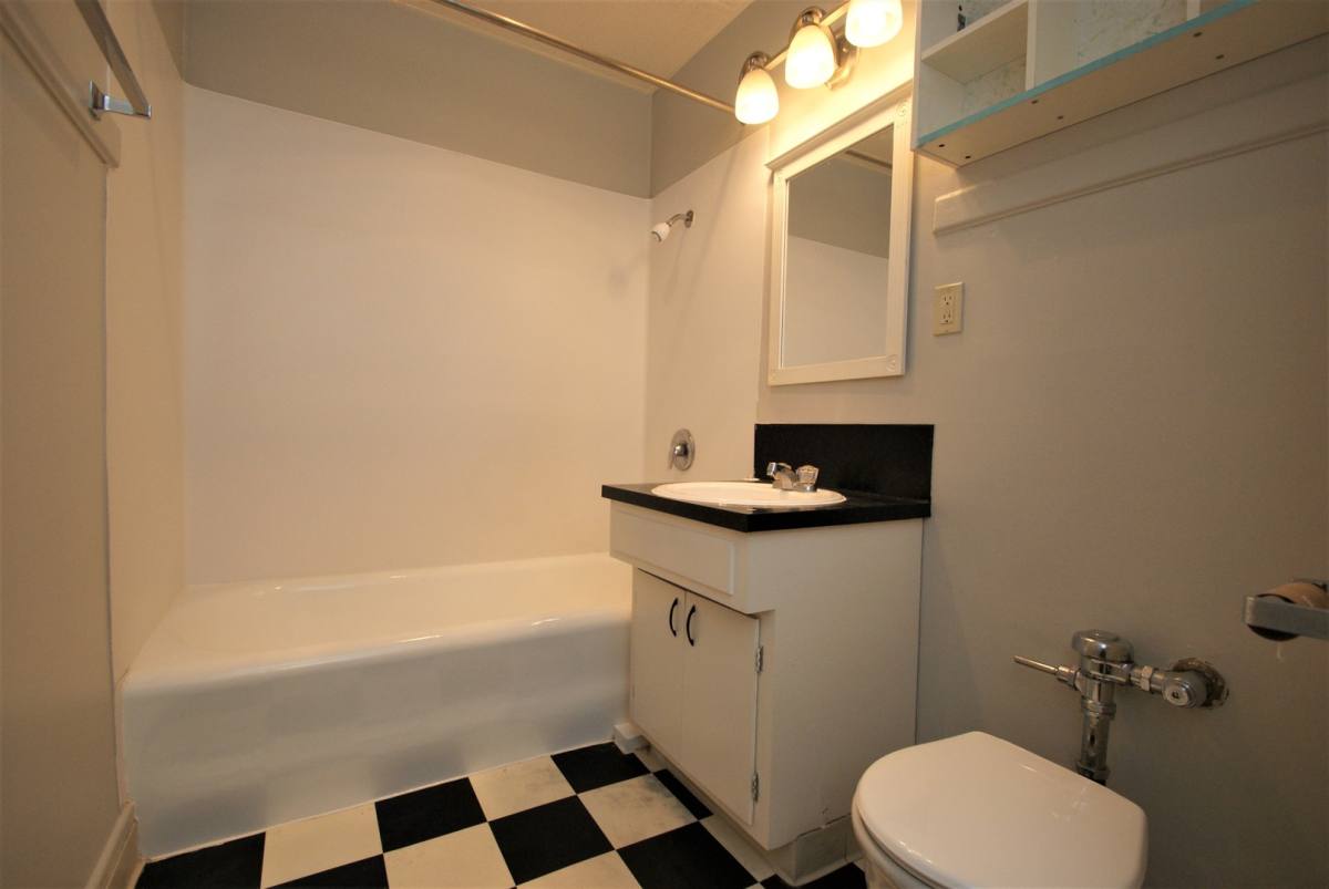 Apartment for rent at 1400 Boren Ave, Seattle, WA 98101