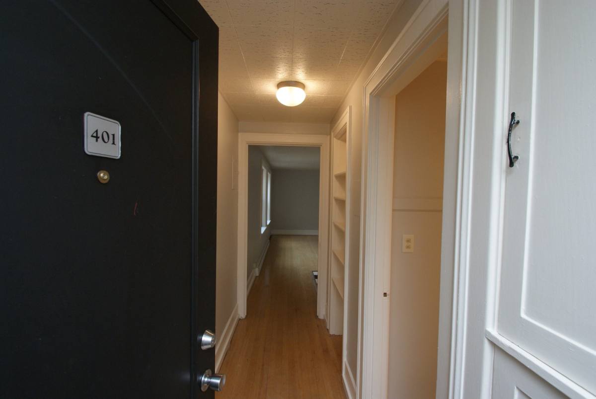 Apartment for rent at 1400 Boren Ave, Seattle, WA 98101