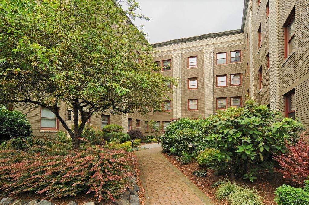 Apartment for rent at 1400 Boren Ave, Seattle, WA 98101