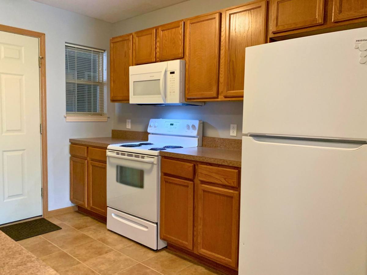 Apartment for rent at 1897 N Hunt St, Terre Haute, IN 47805