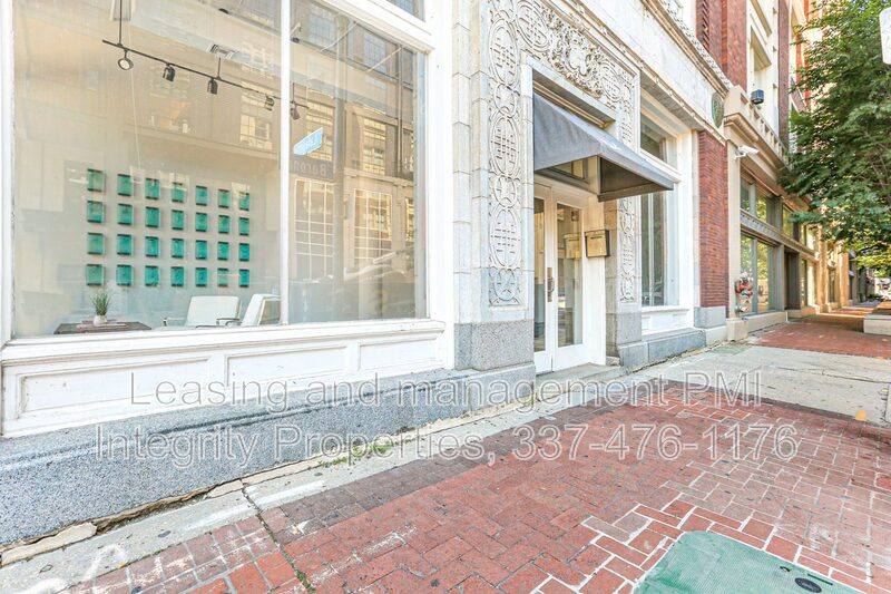 Apartment for rent at 909 Lafayette St #5, New Orleans, LA 70113