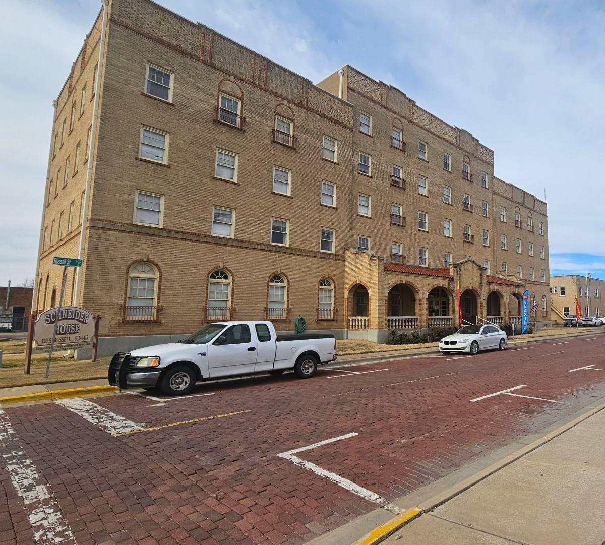 Apartment for rent at 120 S Russell, Pampa, TX 79065