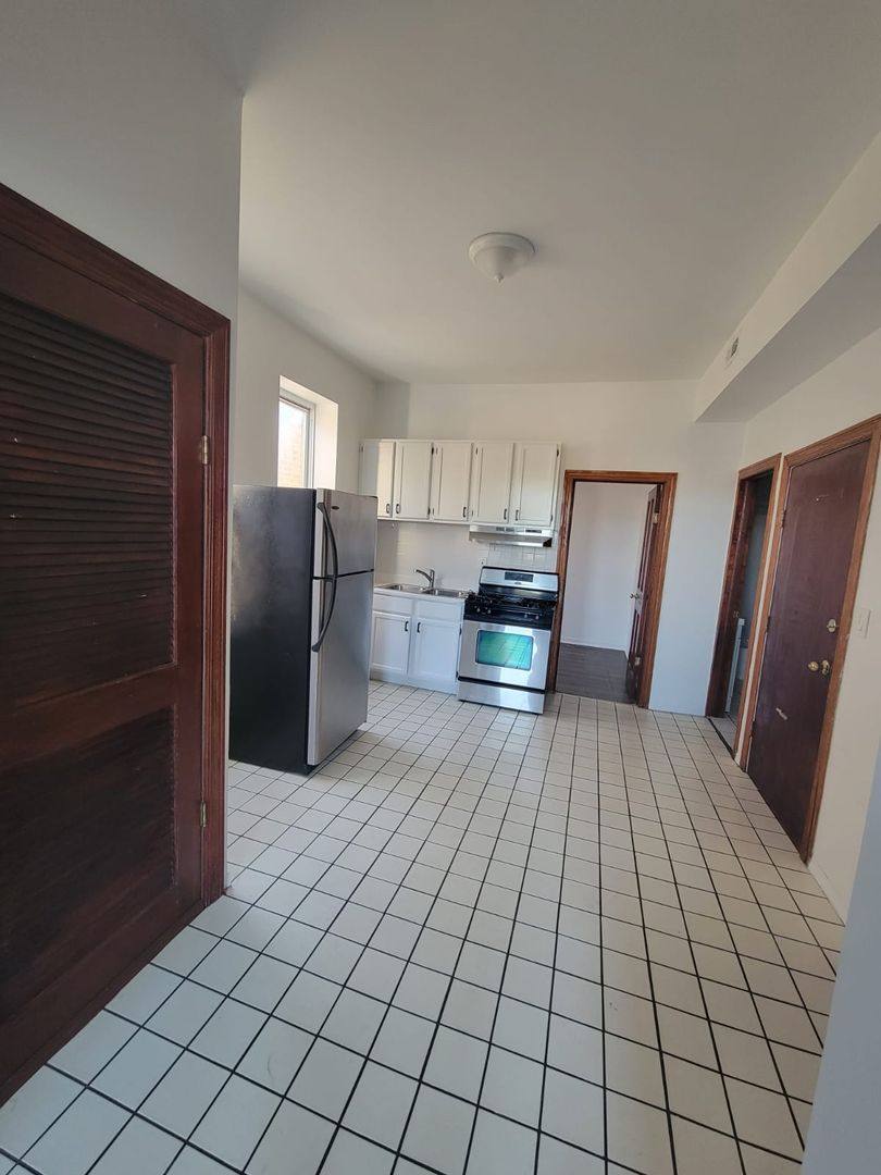 Apartment for rent at 2230 S Kedzie Ave, Chicago, IL 60623