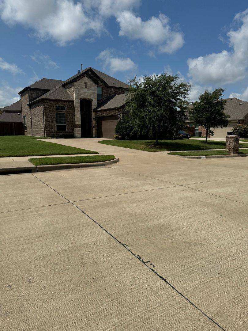 House for rent at 3222 Rheims Dr, Midlothian, TX 76065
