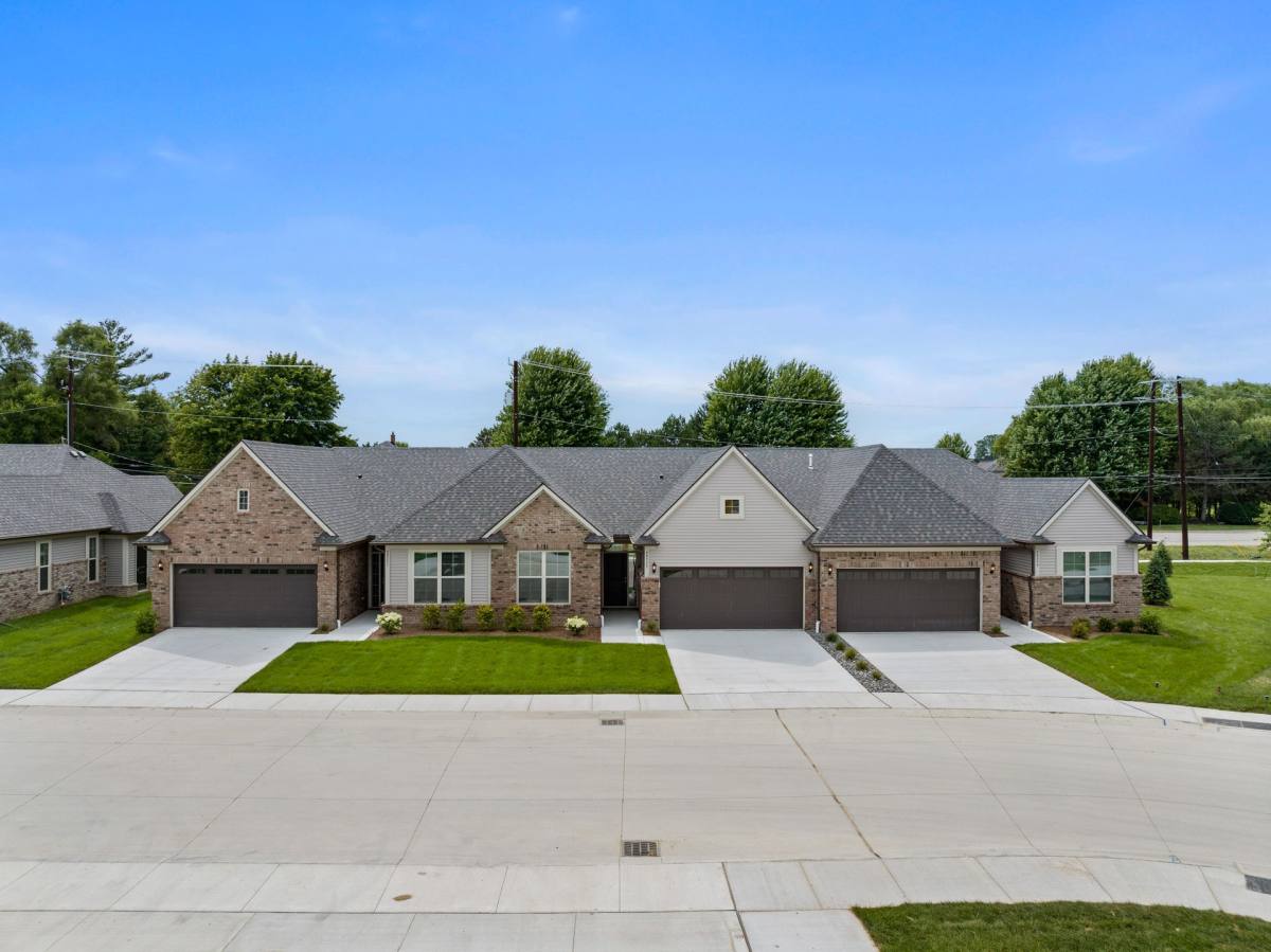 Apartment for rent at 48540 W Parc Circle, Macomb, MI 48044