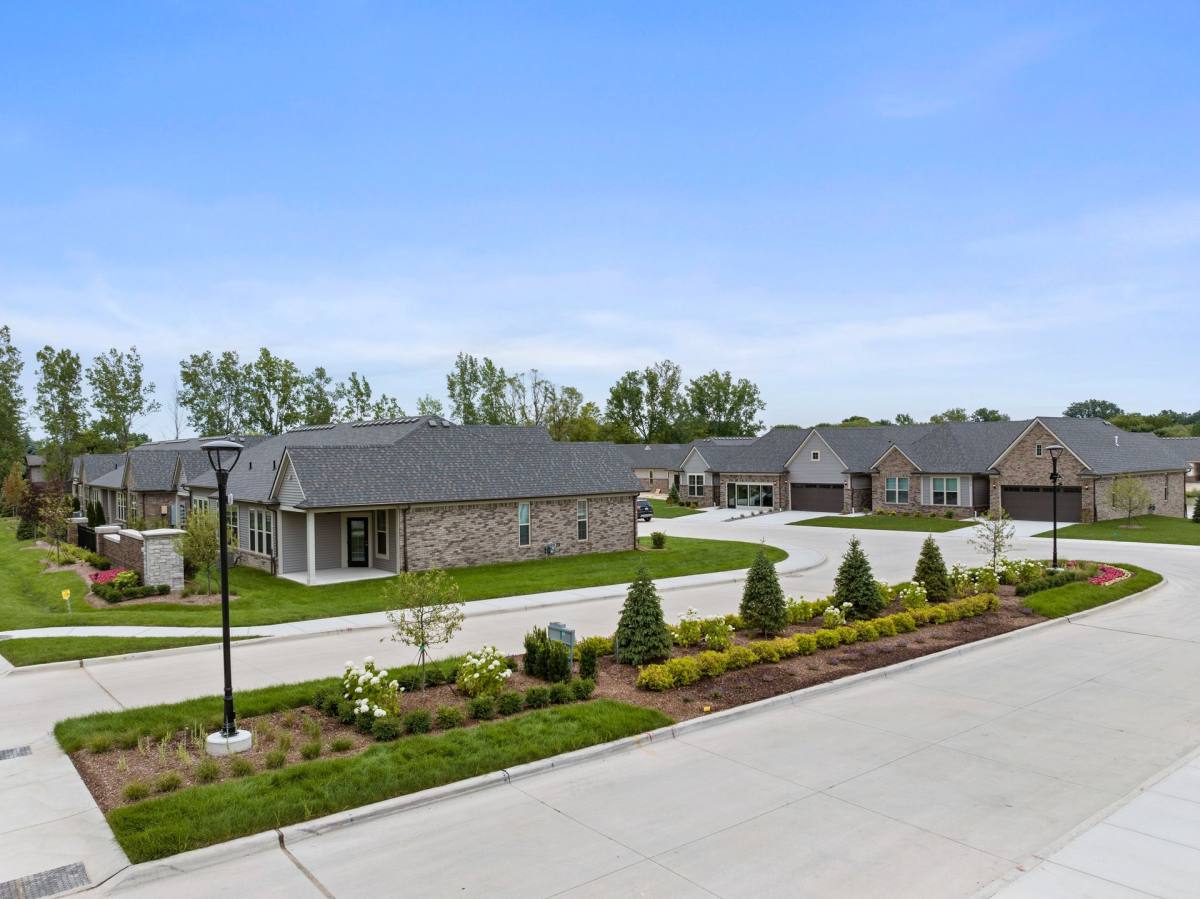 Apartment for rent at 48540 W Parc Circle, Macomb, MI 48044