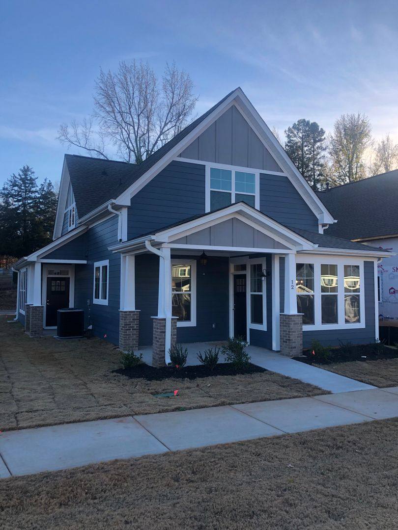 12 Cottage Knoll Circle, Greenville, SC 29609