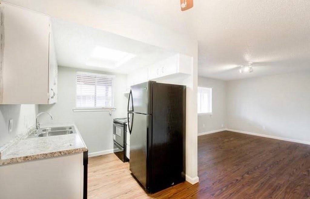 Apartment for rent at 1105 N Meadows Dr, Austin, TX 78758